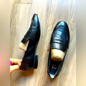 Marc Fisher Women's Black Leather Penny Loafer 7M